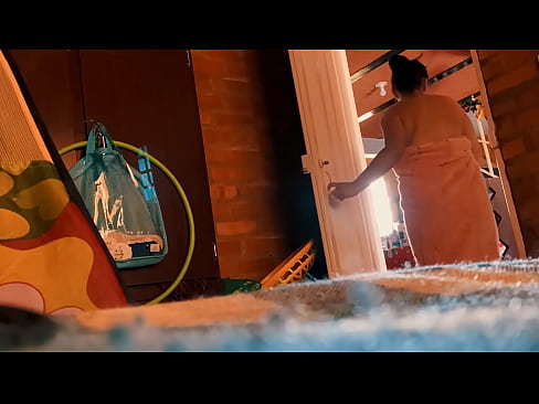 ❤️ Амакам аз паси ман ба душ меояд, вақте ки ман душ мегирам, ӯ маро трахтор мекунад. ❤️❌ Синси босифат дар tg.pornjk.ru ❌️❤